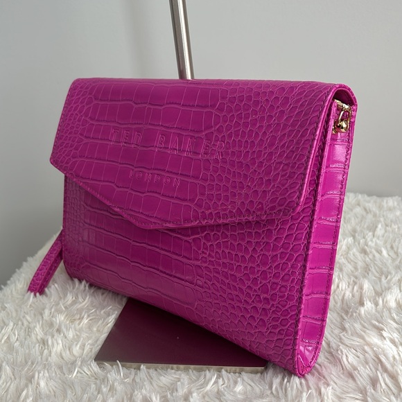 Ted Baker London Envelope Pouch Wrislet - Picture 8 of 15